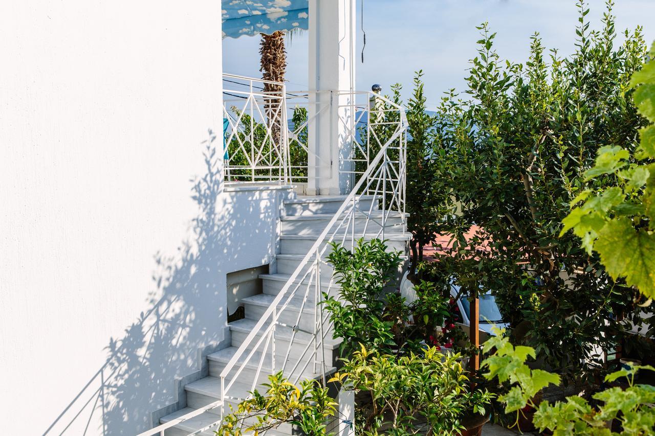 Μeltemi Aparthotel Glífa Exterior foto